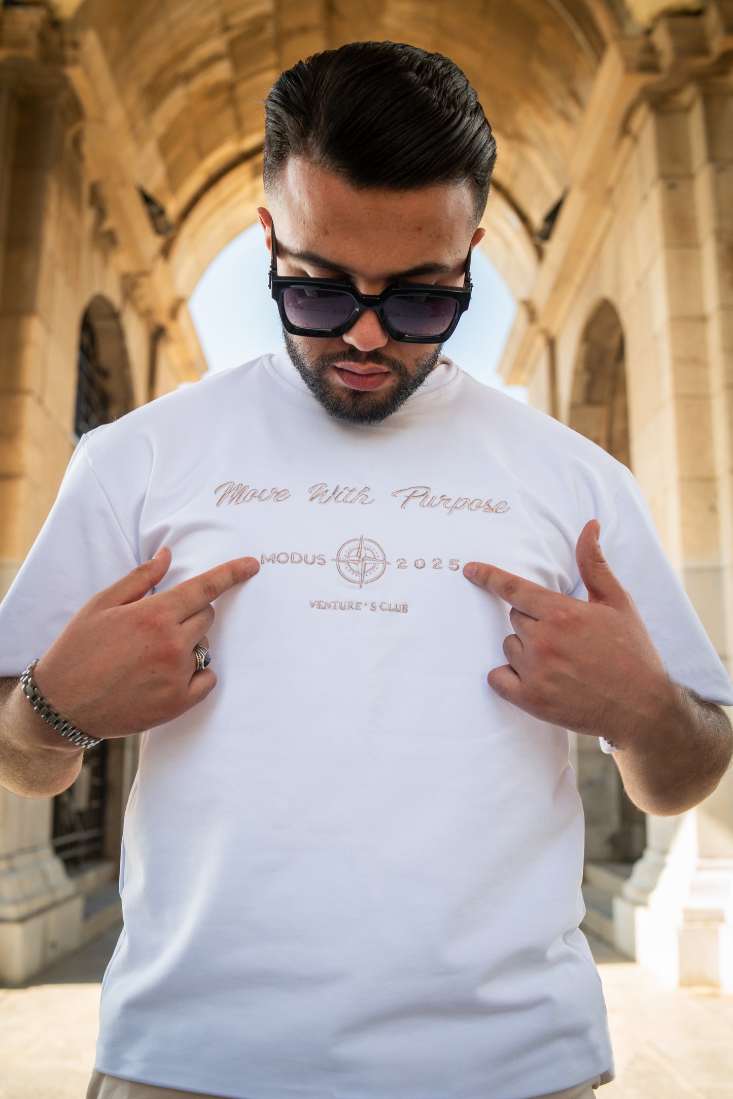 Ensemble short avec un T-shirt Blanc Brodé