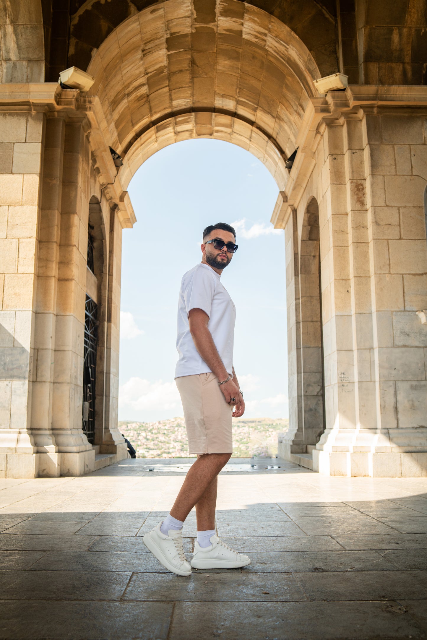 Ensemble short avec un T-shirt Blanc Brodé