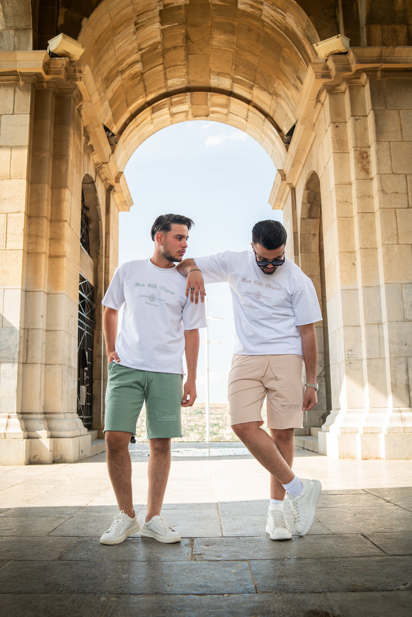 Ensemble short avec un T-shirt Blanc Brodé