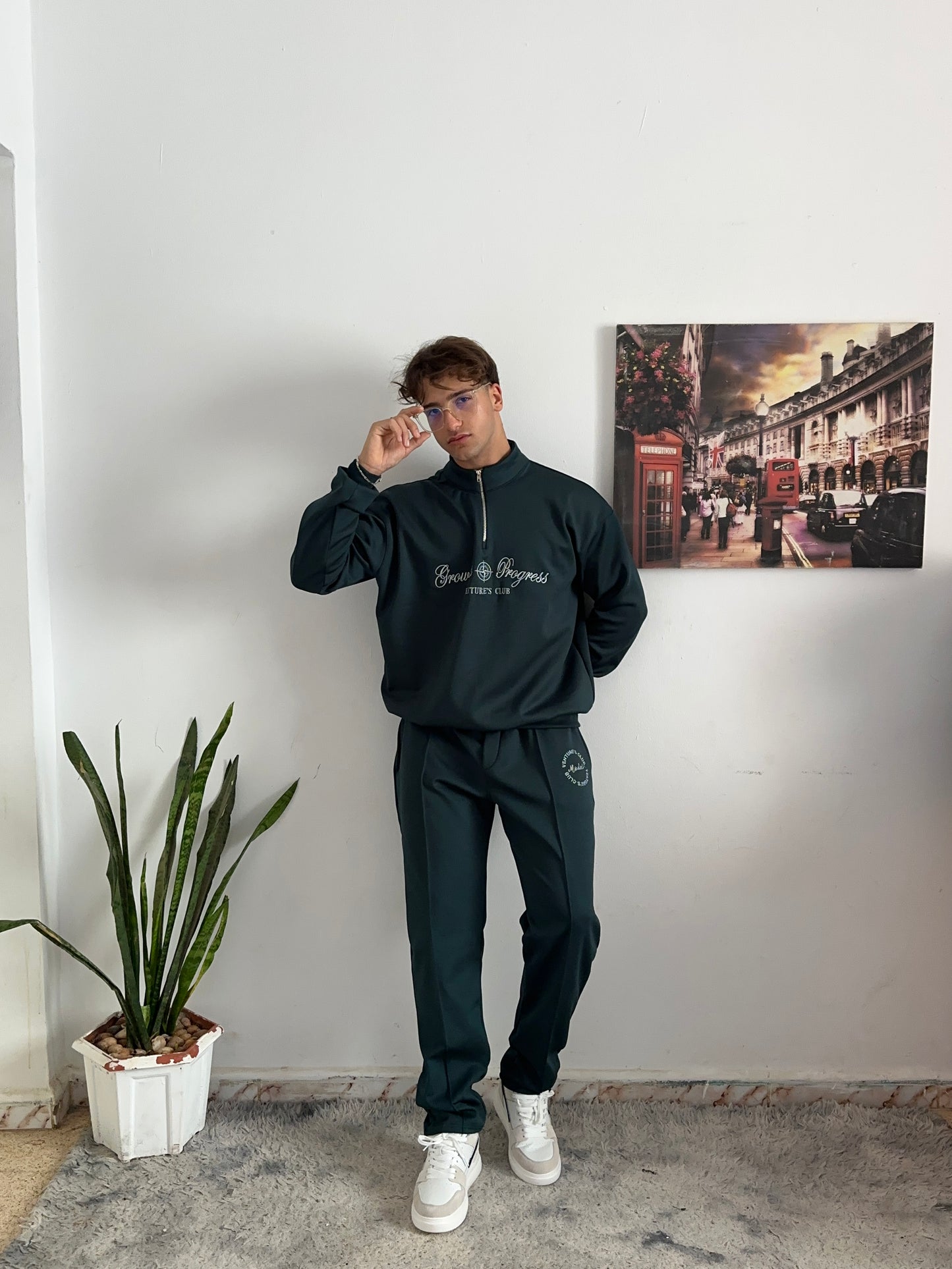 Ensemble Growth and Progress H.Zipper